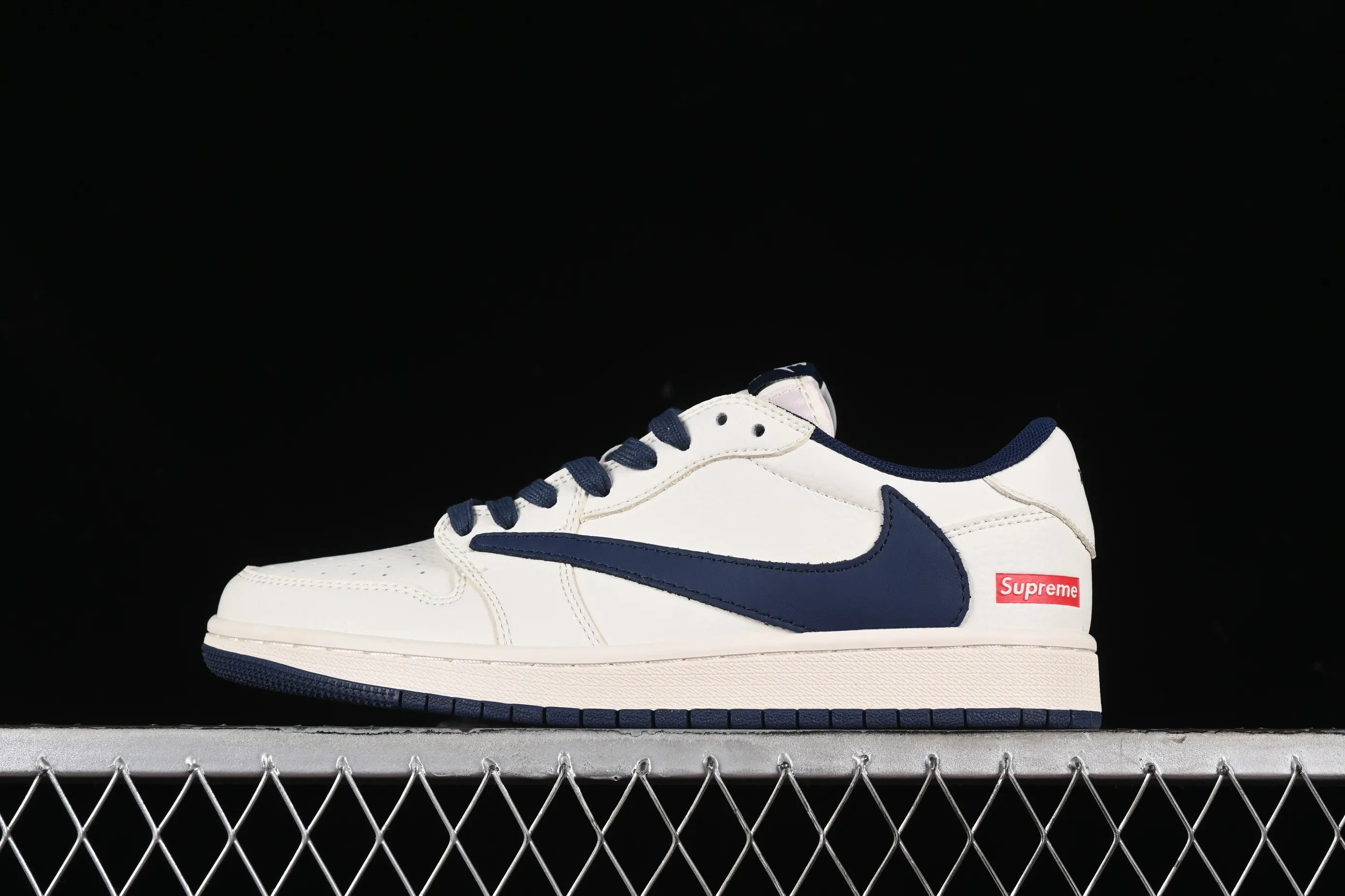 All categories Air Jordan Jordan series basketball shoes Air Jordan 1 Low High-end customized low-top sneakers Travis Scott x Fragment Design x Air Jordan 1 Low OG SP AJ1 Joe 1 Supreme joint-off-white navy low-top cultural casual sneakers XZ116